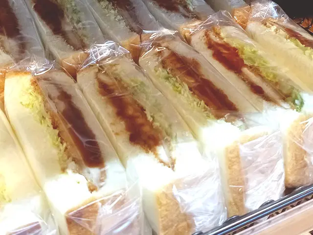 三元豚ロースかつサンド